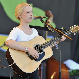 Laura Marling lors du Festival de Glastonbury en 2011. [AP Photo/Mark Allan]