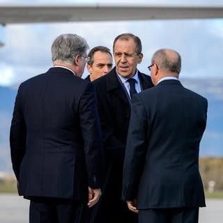 Sergei Lavrov a rejoint la table des négociations à Genève sur le nucléaire iranien. [AFP/Keystone - Fabrice Coffrini]