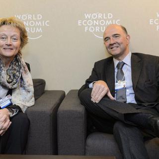 Eveline Widmer-Schlumpf et Pierre Moscovici à Davos en janvier 2013. [Laurent Gilliéron]