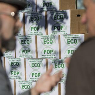 Le Conseil fédéral recommande au Parlement de rejeter l'initiative Ecopop sans contre-projet. [Marcel Bieri - Keystone]