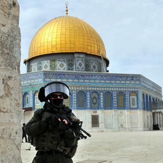 Les forces de sécurité israéliennes sont intervenues sur l'esplanade des mosquées à Jérusalem. [Mahmoud Ilean]