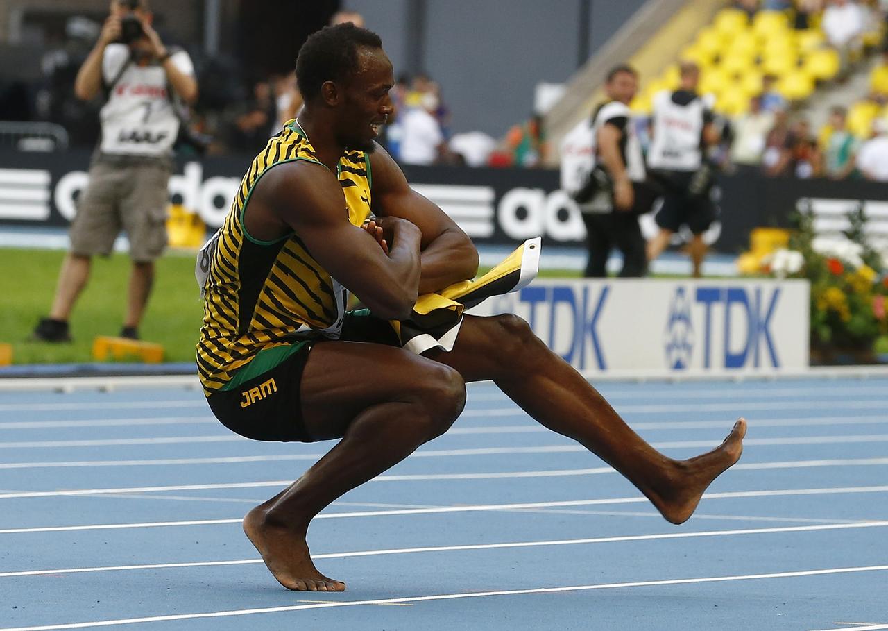 Le Jamaïcain a fait le show en lançant ses chaussures dans le public après la course. [Denis Balibouse]