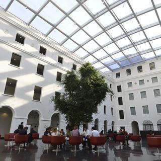 Le nouvel Atrium de l'aile sud du siège de l'OMC photographié le 7 novembre 2012 a Genève. [Martial Trezzini]