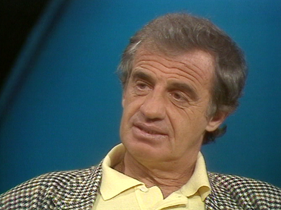 Jean-Paul Belmondo sur le plateau de Spécial Cinéma en 1988. [RTS]