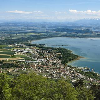 Vue sur la région de La Tène au bord du lac de Neuchâtel. [Keystone - Gaëtan Bally]