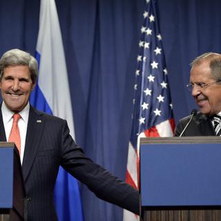 Le secrétaire d'Etat américain, John Kerry et le ministre russe des Affaires étrangères, Sergueï Lavrov. [Martial Trezzini - EPA]