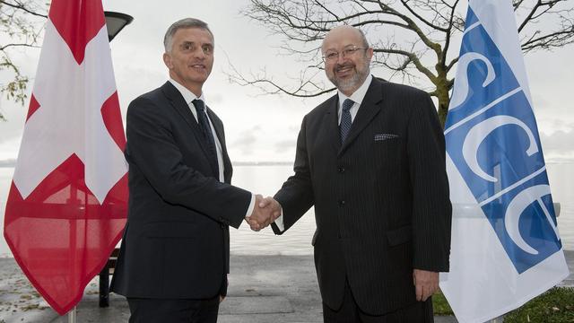 Didier Burkhalter et le sécrétaire général de l'OSCE Lamberto Zannier. [Sandro Campardo]