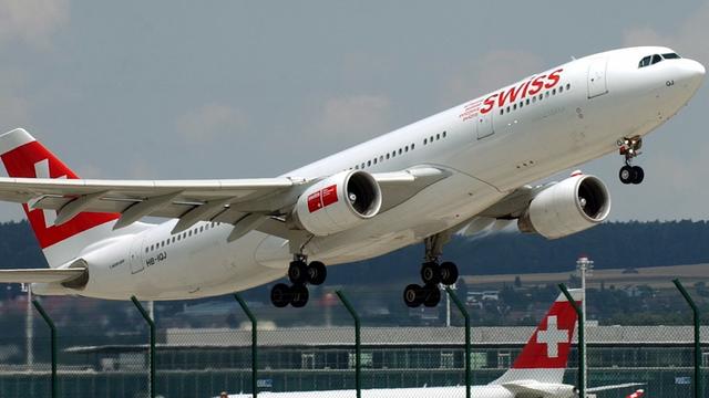 Swiss compte dans sa flotte 13 Airbus A-330. Ils peuvent transporter 230 passagers. [KEYSTONE - Steffen Schmidt]