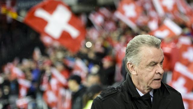 Hitzfeld fait pour l'instant mieux qu'Hogdson avec une moyenne de 1,79 points par match. [KEYSTONE - Jean-Christophe Bott]