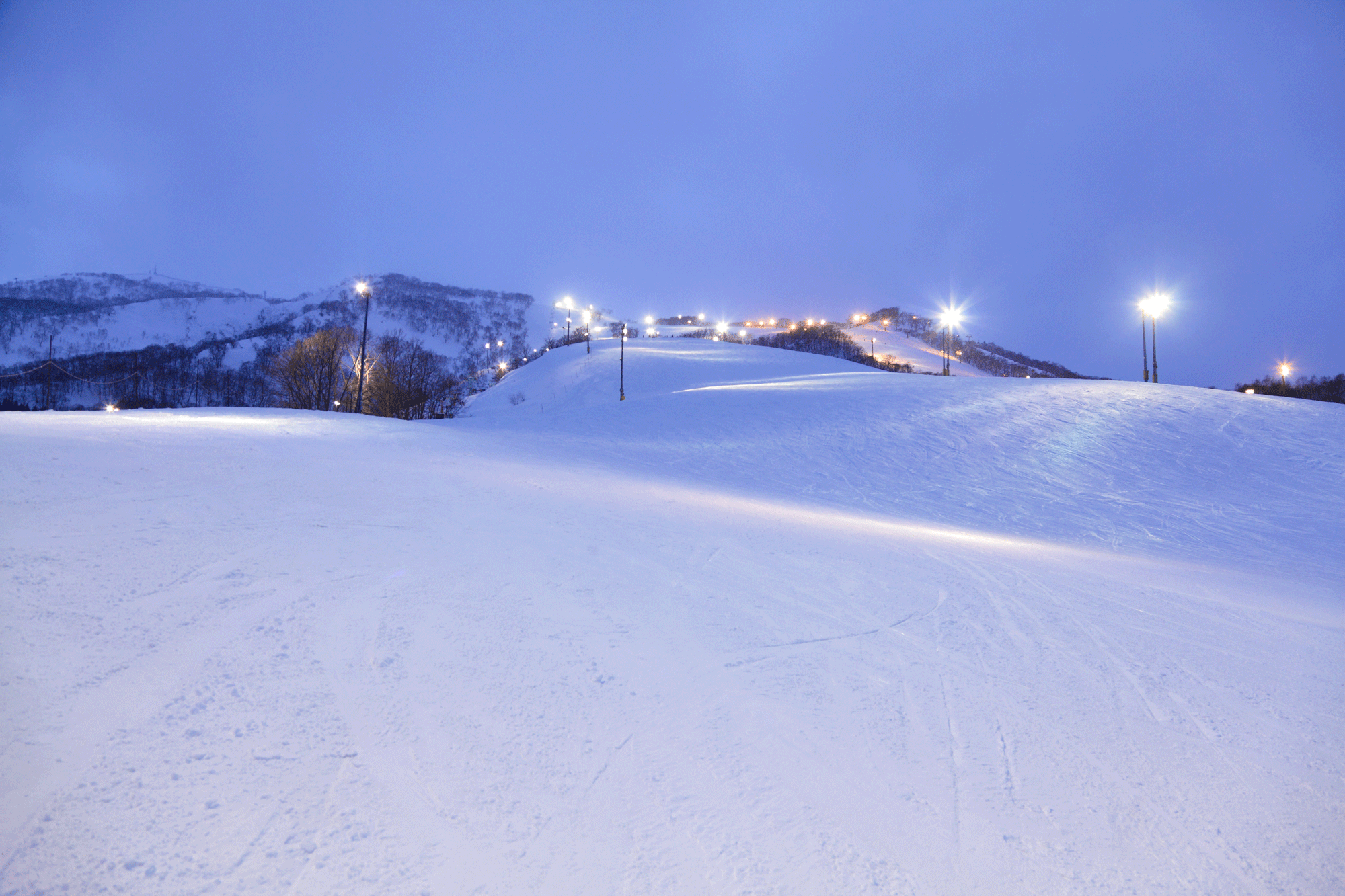 L'éclairage des pistes et stations est trop lumineux. [hallucion_7]