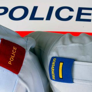 La réorganisation "Police 2000" est testée depuis 2002 dans deux régions pilotes.
