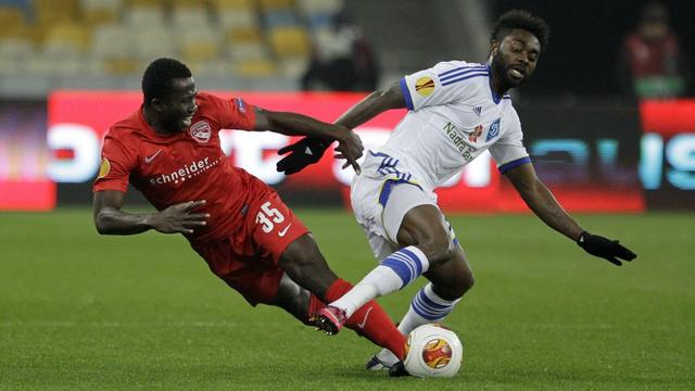 A l'image de Sanogo (à g.), Thoune est tombé de haut à Kiev. [Sergei Chuzavkov]