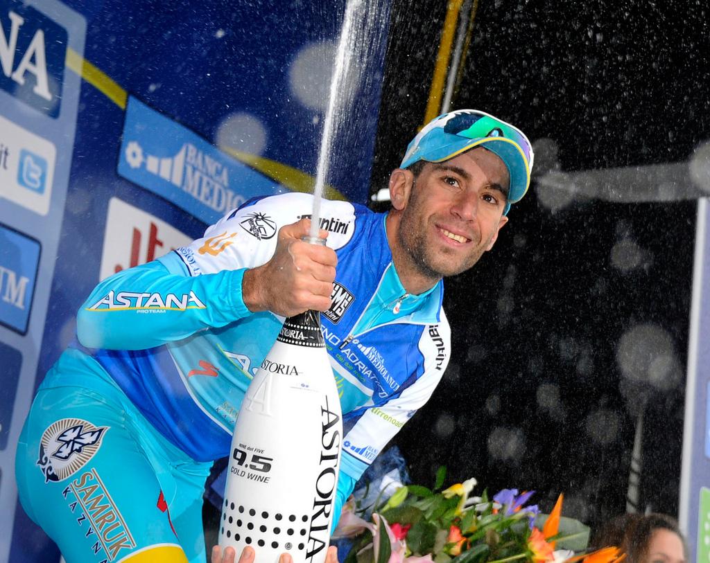 Nibali espère sabrer le champagne plus d'une fois sur les routes du Giro 2013. [KEYSTONE - Gian Mattia D'Alberto]