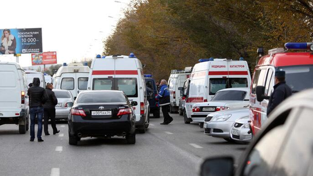 Un important déploiement de voitures de police et d'ambulances à Volgograd. [@Indybubbles sur Twitter]