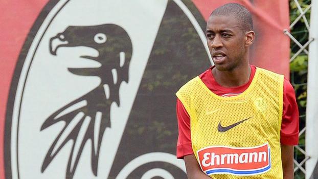 Gelson Fernandes a fait connaissance avec ses nouveaux coéquipiers mardi. [Patrick Seeger]