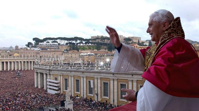 Si le pontificat est une vocation et non une profession, comment interpréter la démission de Benoît XVI? [EPA/MARI / VATICAN POOL]