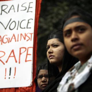 Des milliers de femmes réclament sécurité et respect après le viol collectif d'une étudiante à New Delhi. [A.M. Ahad]