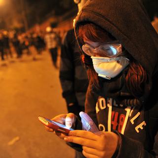 Les manifestants turcs utilisent abondamment les réseaux sociaux. [Ozan Kose]