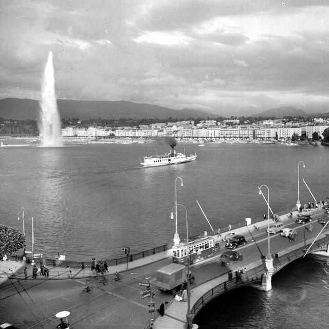 Le jet d'eau de Genève en 1910. [AFP - CAP/Roger Viollet]