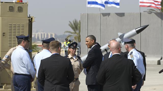 Le président américain Barack Obama à l'aéroport international Ben Gurion, à Tel Aviv, mercredi. [Mandel Ngan]