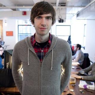 Le fondateur de Tumblr, David Karp, au siège du site à New York, le 2 février 2012.