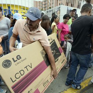 Le président vénézuélien dénonce les spéculateurs qui attisent l'inflation. [Juan Barreto]