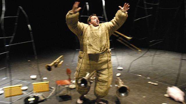 "Le chant du bouquetin", une tragi-comédie alpine de et par Pierre-Isaïe Duc. [Théâtre du Crochetan]