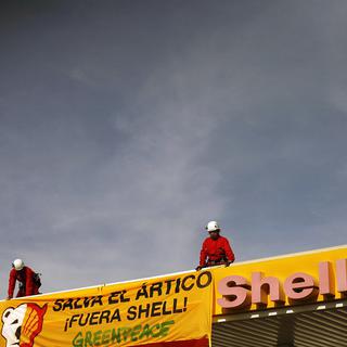 Manifestation de Greenpeace contre les projets arctiques de Shell.