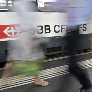 Dès fin 2015, les CFF vont bien supprimer l'arrêt à Delémont sur la ligne ferroviaire directe entre Bâle et Genève. [Martial Trezzini]