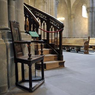 La chaise du réformateur Jean Calvin dans la cathédrale de Genève. [Keystone - Martial Trezzini]