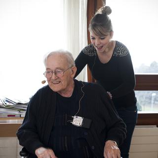 L’EMS Pré Pariset, à Pully, a donné la parole à des personnes âgées pour mettre en valeur leur expérience de vie. [Céline Cerny]