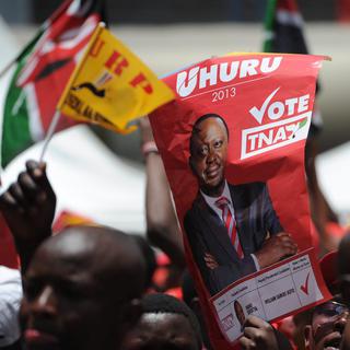 Des supporters d'Uhuru Kenyatta célébrant sa victoire ce samedi 9 mars. [Felix Dlangamandla - EPA]