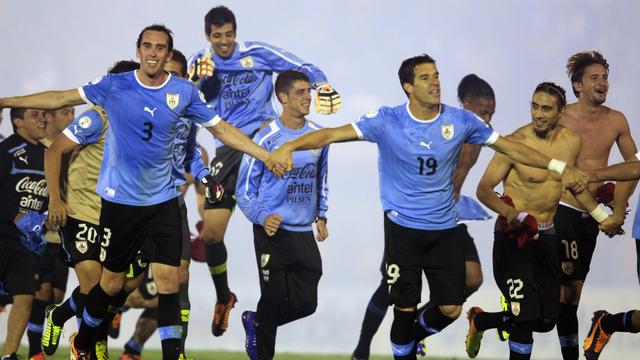 L'Uruguay a célébré sa qualification pour le Brésil devant son public. [Andres Stapff]