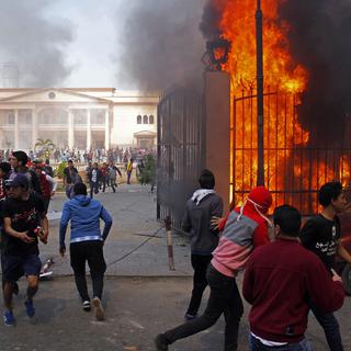 La violence s'est installée dans de nombreuses villes égyptienne, comme ici au Caire. [STR]