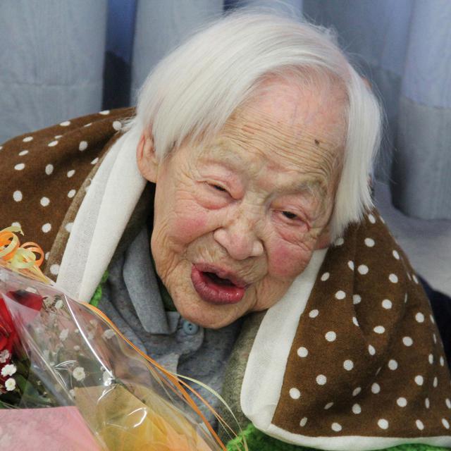 La japonaise Misa Okawa a célébré son 115e anniversaire le 5 mars 2013. C'est la plus vieille femme vivante.