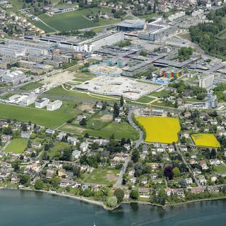 Vue aérienne de l'EPFL à Lausanne, mai 2013.