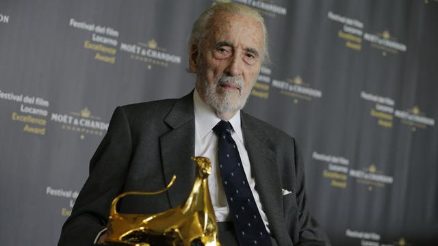 Le Festival du film de Locarno a décerné à Sir Christopher Lee le prix de "L’Excellence Award Moët & Chandon". [pardolive.ch - Massimo Pedrazzini]