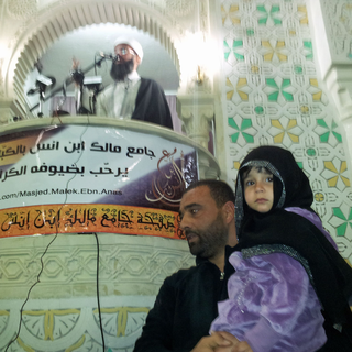 Des prédicateurs venus du Golfe arabo-persique viennent tenir des conférences dans les mosquées tunisiennes. [Thibaut Cavaillès]