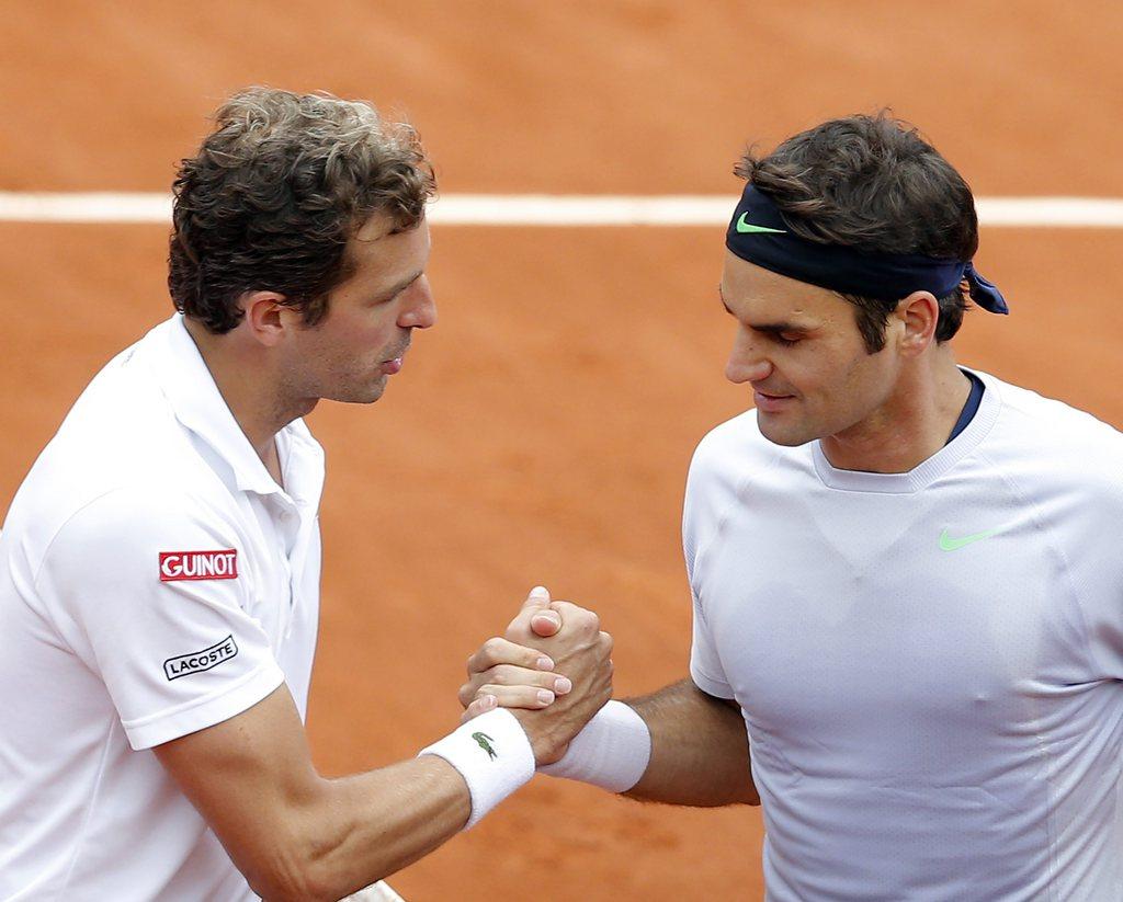 Premier vrai test réussi du Bâlois face à Benneteau. [IAN LANGSDON]