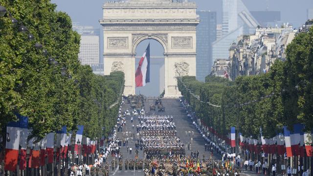 Le défilé du 14 juillet (2013) sur les Champs-Elysées. [Lionel Bonaventure]