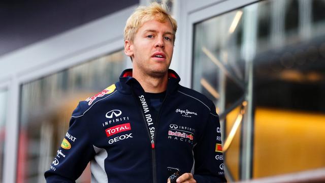 Sebastian Vettel et sa nouvelle coiffure sont déjà devant. [Srdjan Suki]