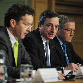 Le président de la Banque centrale européenne, Mario Draghi, au centre. [Aidan Crawley]
