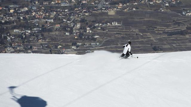 Rallié la plaine aux stations de ski en six minutes grâce à une télécabine, c'est le rêve de Marcel Maurer, président de Sion. [Jean-Christophe Bott]