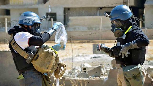 Les armes chimiques syriennes ne sont pas évacuées dans les délais. [AP/Local Committee of Arbeen]