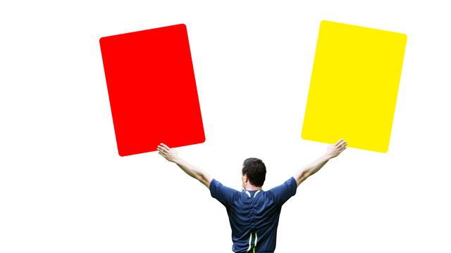 Arbitre, carton jaune, carton rouge [© Thaut Images]