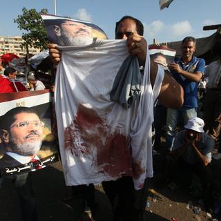 Plus de 40 personnes ont été tuées durant la dispersion par l'armée d'une manifestation de soutien au président déchu Mohamed Morsi. [Khaled Elfiqi]