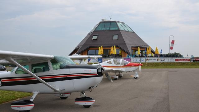 Le nouvel aérodrome régional de Bressaucourt (JU). [Gaël Klein -RTS]