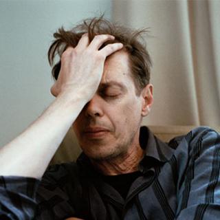 Steve Buscemi photographié par Sam Taylor-Johnson, dans la série "les hommes qui pleurent". [Sam Taylor-Johnson]