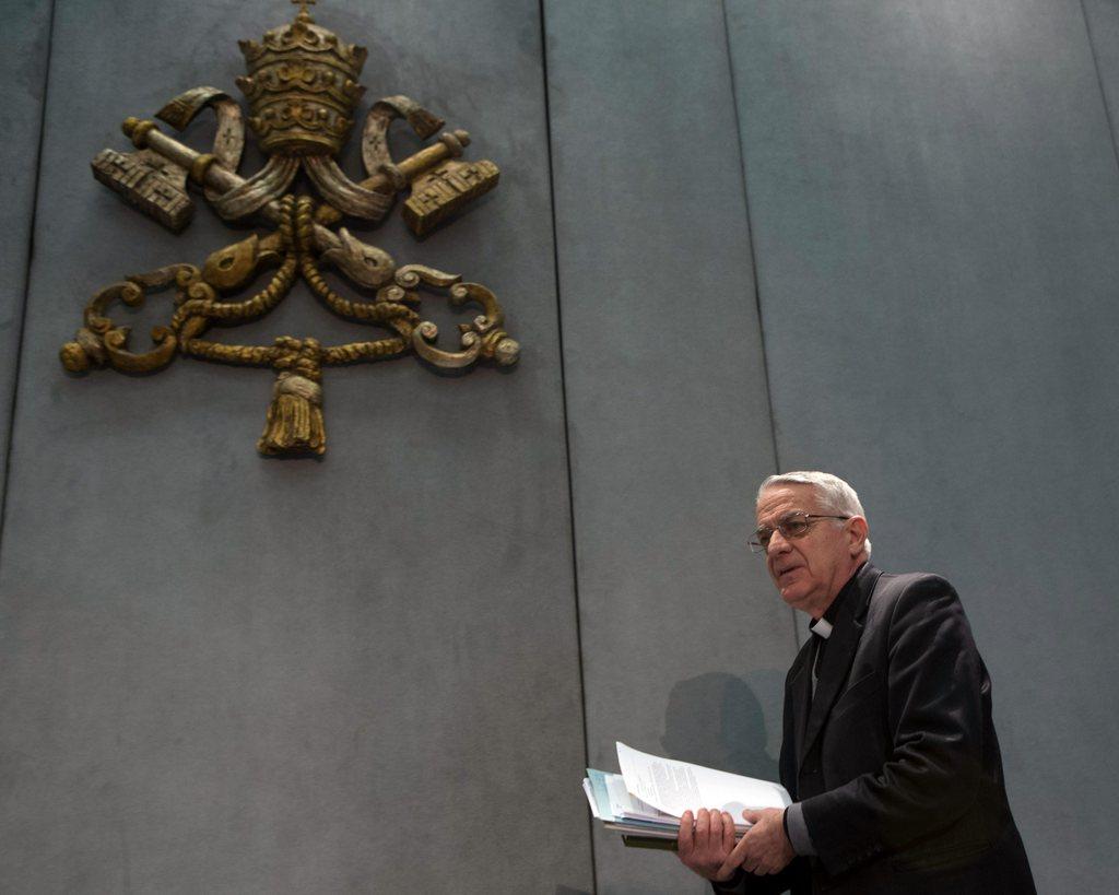 Le porte-parole du Vatican, Federico Lombardi, a annoncé lundi 25 février à Rome que le pape Benoît XVI avait édicté un décret autorisant le conclave devant désigner son successeur à avancer la date de sa tenue. [KEYSTONE - Andrew Medichini]