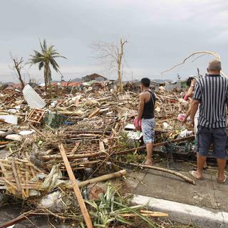 Les dégâts ont été considérables après le passage de ce typhon, l'un des plus forts enregistrés ces dernières années sur Terre. [Romeo Ranoco]